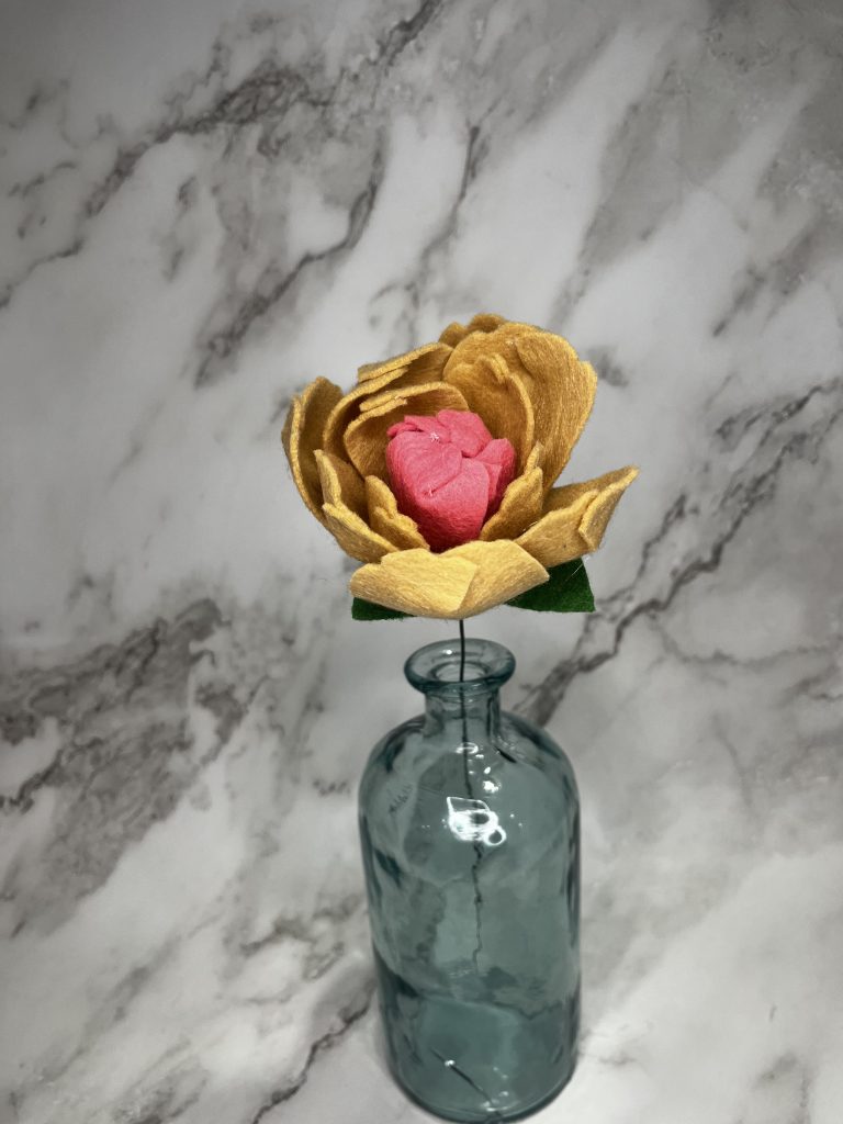 Blooming Cream Peony