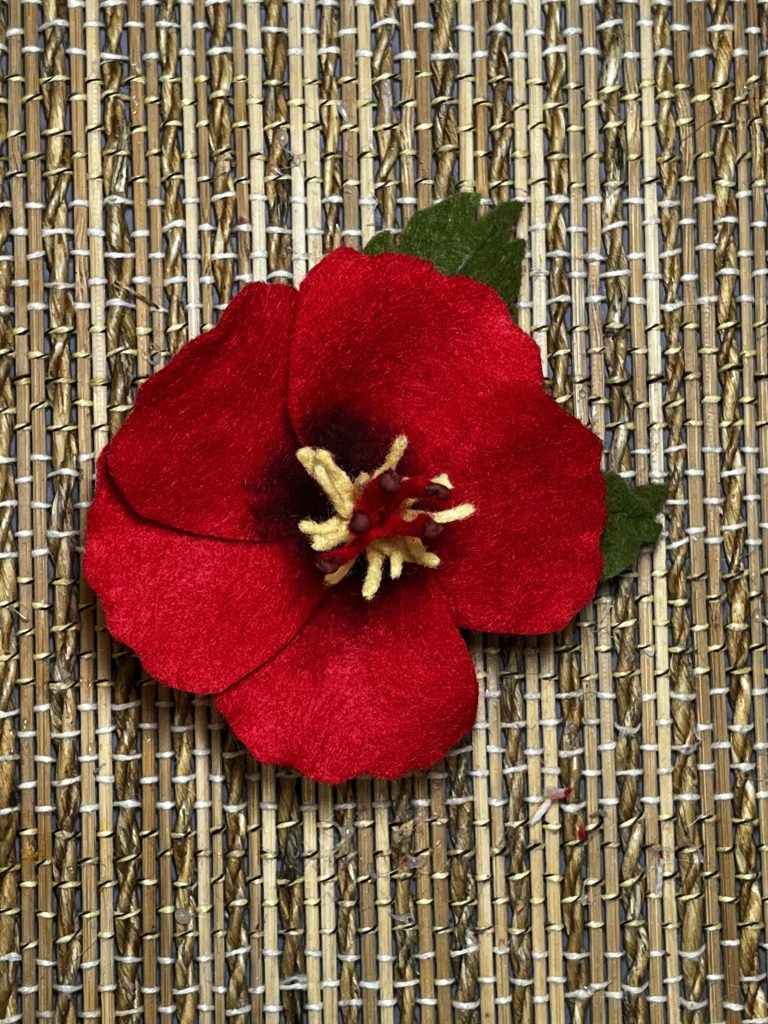 RedHibiscus HairClip - The Maga Flower
